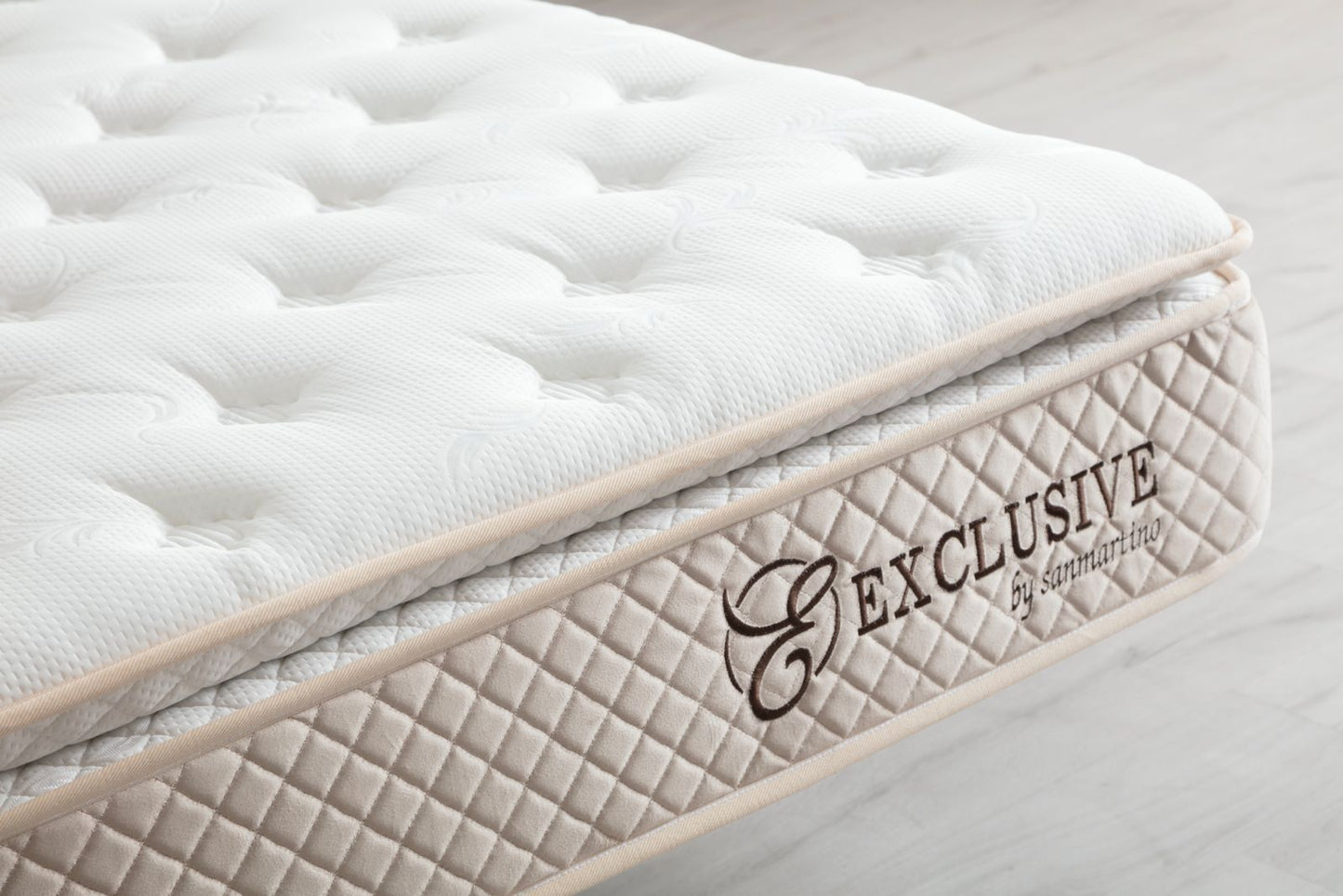 Matelas 33cm confort ressort + sure matelas intégré