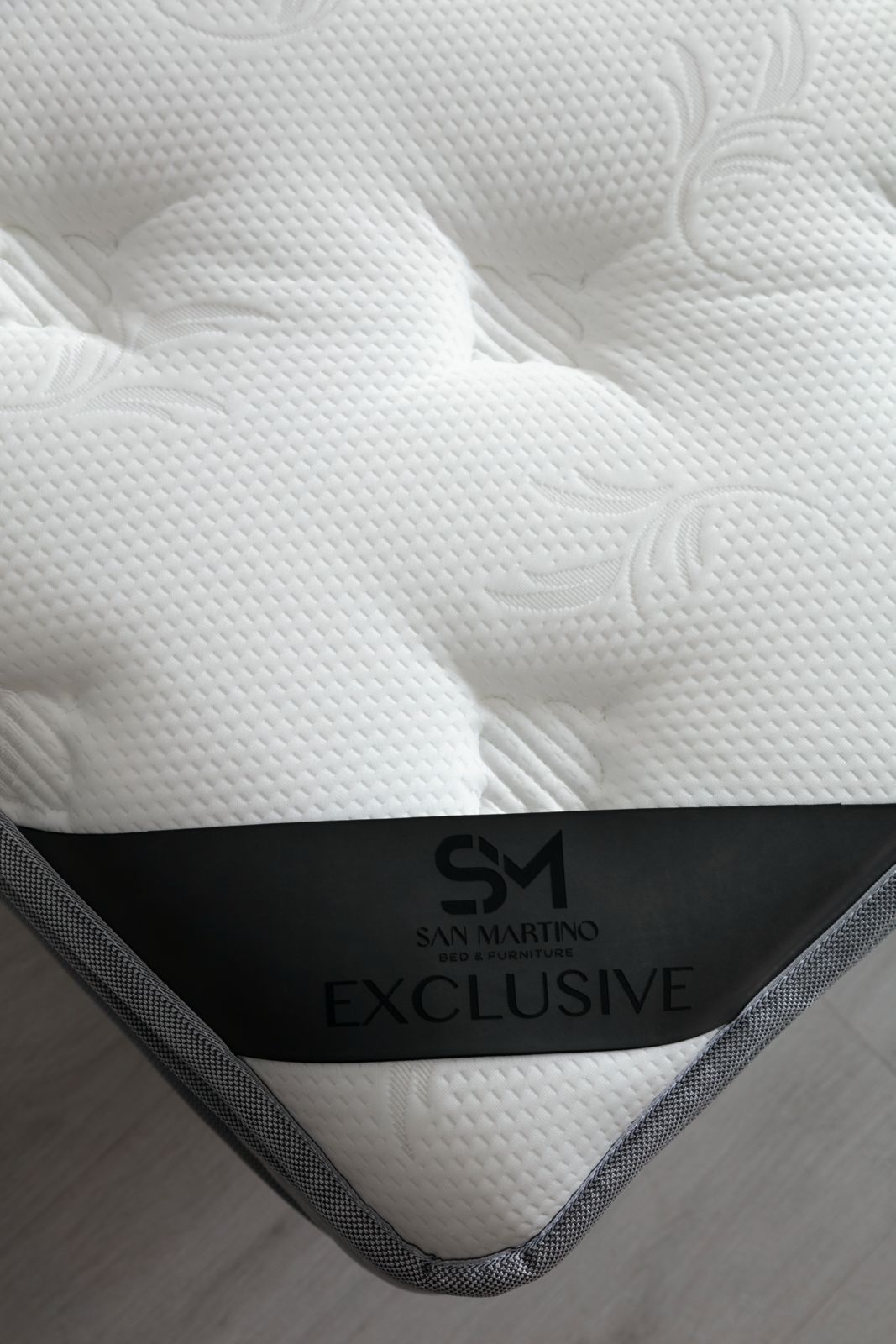 Matelas 33cm confort ressort + sure matelas intégré