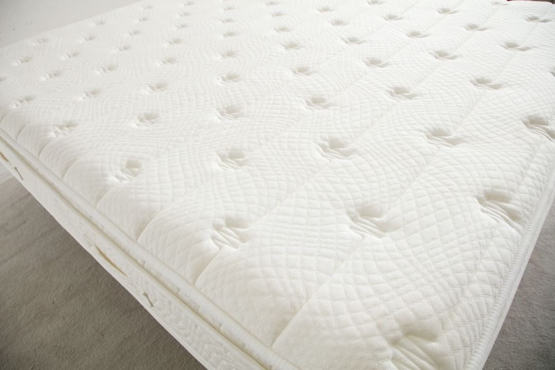 Matelas 38cm Royal luxury + 2 sure matelas intégré